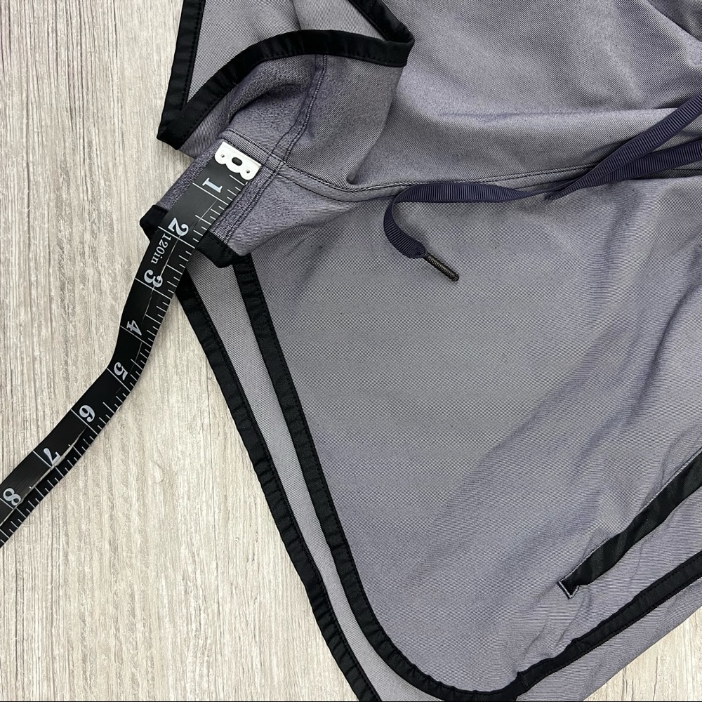 🧧SOLD🧧Lululemon Varsity Shorts Earl Grey Black Active Run Drawstring Pockets - Picture 5 of 9